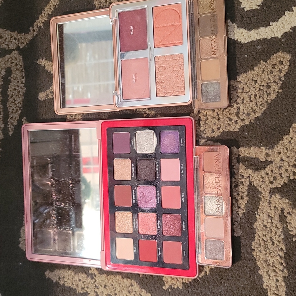 Natasha denona set